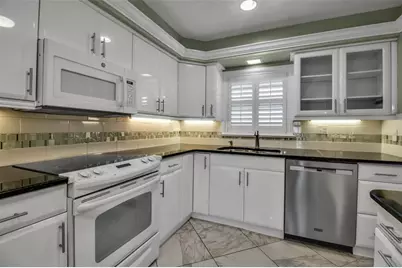 3484 Lake Bayshore Drive #P515, Bradenton, FL 34205 - Photo 6