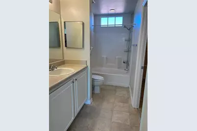 5552 Bentgrass Drive #7-104, Sarasota, FL 34235 - Photo 8