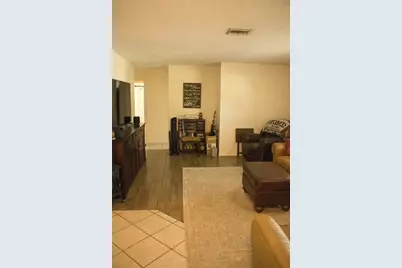 901 S Lockwood Ridge Road, Sarasota, FL 34237 - Photo 4