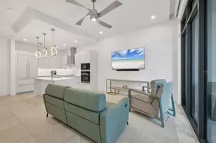 33 S Palm Ave, Sarasota, FL 34236 - Photo 4