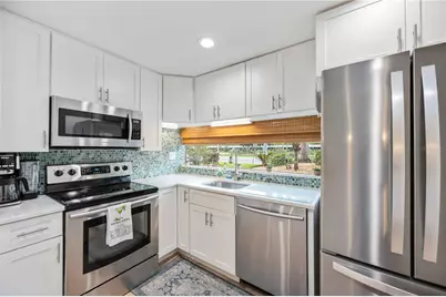 1166 W Peppertree Drive #112D, Sarasota, FL 34242 - Photo 22