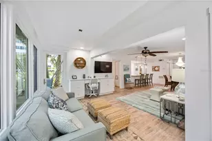 1166 W Peppertree Dr, Sarasota, FL 34242 - Photo 10