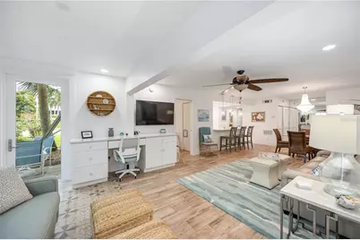 1166 W Peppertree Drive #112D, Sarasota, FL 34242 - Photo 12