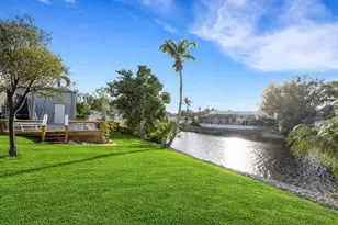 1808 78th St NW, Bradenton, FL 34209 - Photo 2