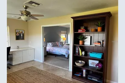 5581 Golf Pointe Drive, Sarasota, FL 34243 - Photo 18