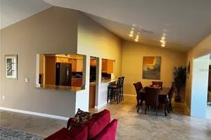 5581 Golf Pointe Dr, Sarasota, FL 34243 - Photo 6