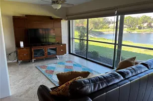 5581 Golf Pointe Dr, Sarasota, FL 34243 - Photo 14