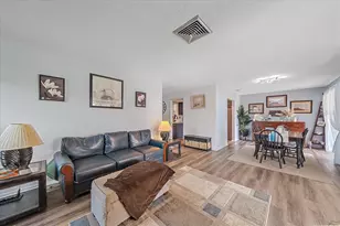 3286 Brunswick Ln, Sarasota, FL 34239 - Photo 6