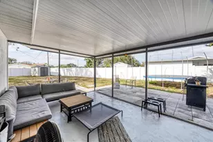 322 Linden Dr, Ellenton, FL 34222 - Photo 6