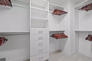 2587 Temple St, Sarasota, FL 34239 - Photo 28