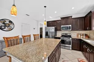 6342 Positano Ct, Sarasota, FL 34243 - Photo 6