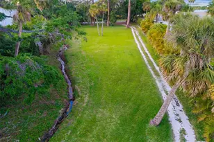 5247 Carmilfra Dr, Sarasota, FL 34231 - Photo 32