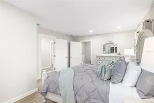 5247 Carmilfra Dr, Sarasota, FL 34231 - Photo 20