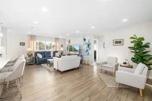 5247 Carmilfra Dr, Sarasota, FL 34231 - Photo 8