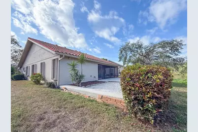 5969 San Michelle Drive, Sarasota, FL 34243 - Photo 6