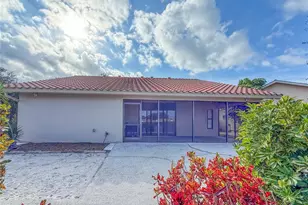 5969 San Michelle Dr, Sarasota, FL 34243 - Photo 10