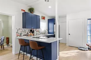 4643 Brooksdale Dr, Sarasota, FL 34232 - Photo 8