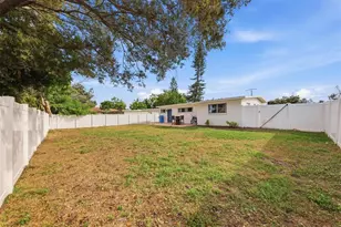 4643 Brooksdale Dr, Sarasota, FL 34232 - Photo 22