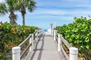 1145 Gulf of Mexico Dr, Longboat Key, FL 34228 - Photo 32