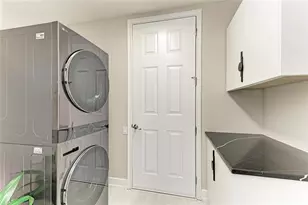 6527 Moorings Point Cir, Lakewood Ranch, FL 34202 - Photo 30