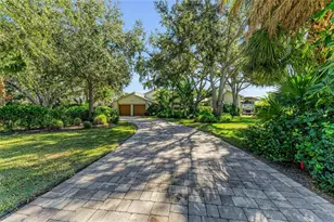 1211 62nd St NW, Bradenton, FL 34209 - Photo 4