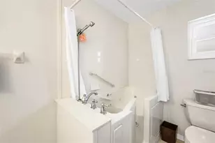 8162 Terrace Garden Dr N, Saint Petersburg, FL 33709 - Photo 28