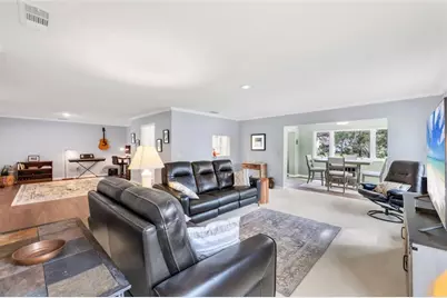 8162 Terrace Garden Drive N #204, Saint Petersburg, FL 33709 - Photo 10