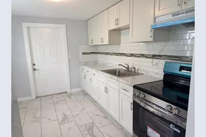 2105 11th Street W, Bradenton, FL 34205 - Photo 4