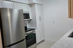 13150 3rd St E, Madeira Beach, FL 33708 - Photo 12