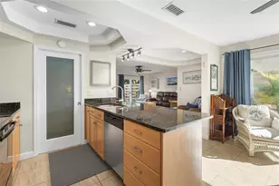 1143 Longfellow Rd, Sarasota, FL 34243 - Photo 24