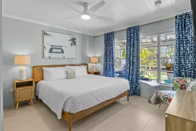 26 Seaside Court, Holmes Beach, FL 34217 - Photo 16