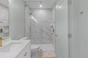 26 Seaside Ct, Holmes Beach, FL 34217 - Photo 20