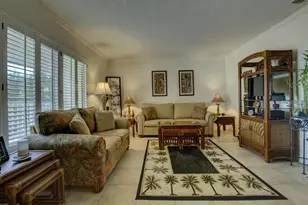 115 Airport Ave E, Venice, FL 34285 - Photo 4