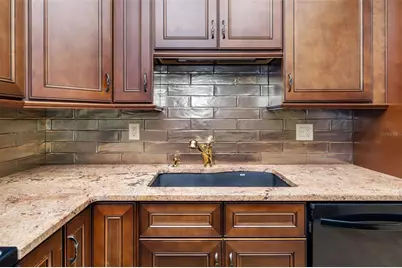 425 30th Avenue W #C112, Bradenton, FL 34205 - Photo 8