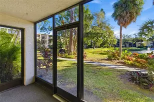 425 30th Ave W, Bradenton, FL 34205 - Photo 2