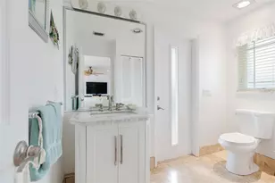 402 Devonshire Ln, Venice, FL 34293 - Photo 36