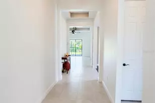 8023 Sandstar Wy, Sarasota, FL 34240 - Photo 4