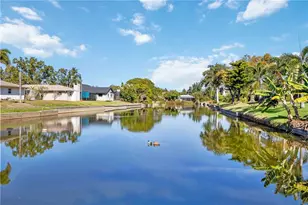 4388 Pasadena Cir, Sarasota, FL 34233 - Photo 48