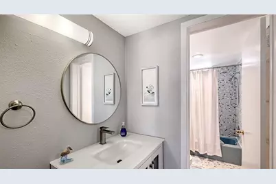 4360 Chatham Drive #305, Longboat Key, FL 34228 - Photo 18