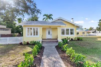 1715 6th Avenue W, Bradenton, FL 34205 - Photo 1