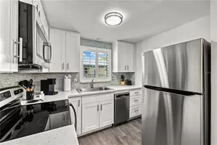 1123 Crescent St, Sarasota, FL 34242 - Photo 8