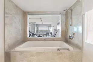 555 S Gulfstream Ave, Sarasota, FL 34236 - Photo 24