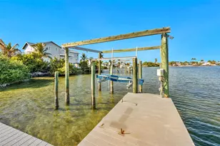 2512 Ave A, Bradenton Beach, FL 34217 - Photo 6