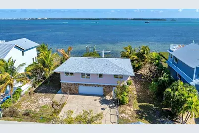 2512 Avenue A, Bradenton Beach, FL 34217 - Photo 26