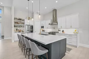 960 Highland Cir, Nokomis, FL 34275 - Photo 12