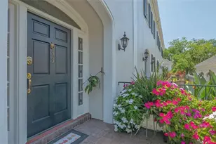 33 Bishopscourt Rd, Osprey, FL 34229 - Photo 4