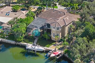 611 Tremont St, Sarasota, FL 34242 - Photo 2