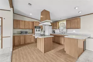 420 49th Street E, Palmetto, FL 34221 - Photo 22