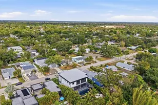 2450 Hawthorne St, Sarasota, FL 34239 - Photo 60