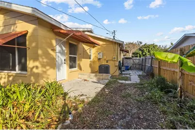 2728 York Street N, Saint Petersburg, FL 33710 - Photo 24